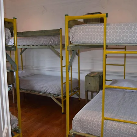 بيت شباب Be My Guest Lisboa